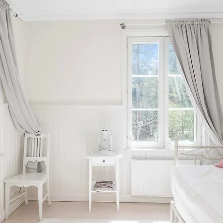 Villa Lace *